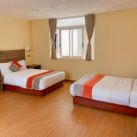 Sm Hotel Plus 利马 外观 照片