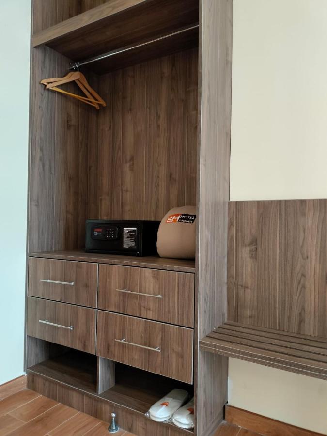 Sm Hotel Plus 利马 外观 照片
