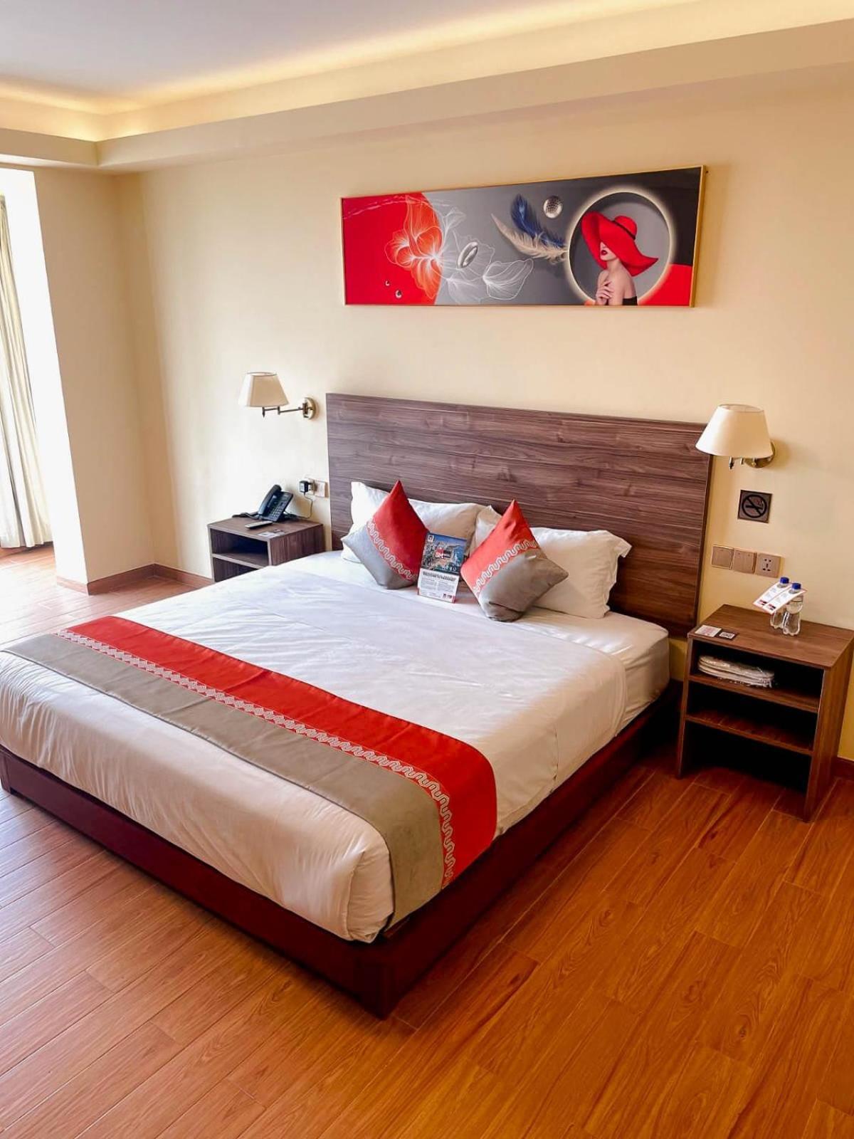 Sm Hotel Plus 利马 外观 照片