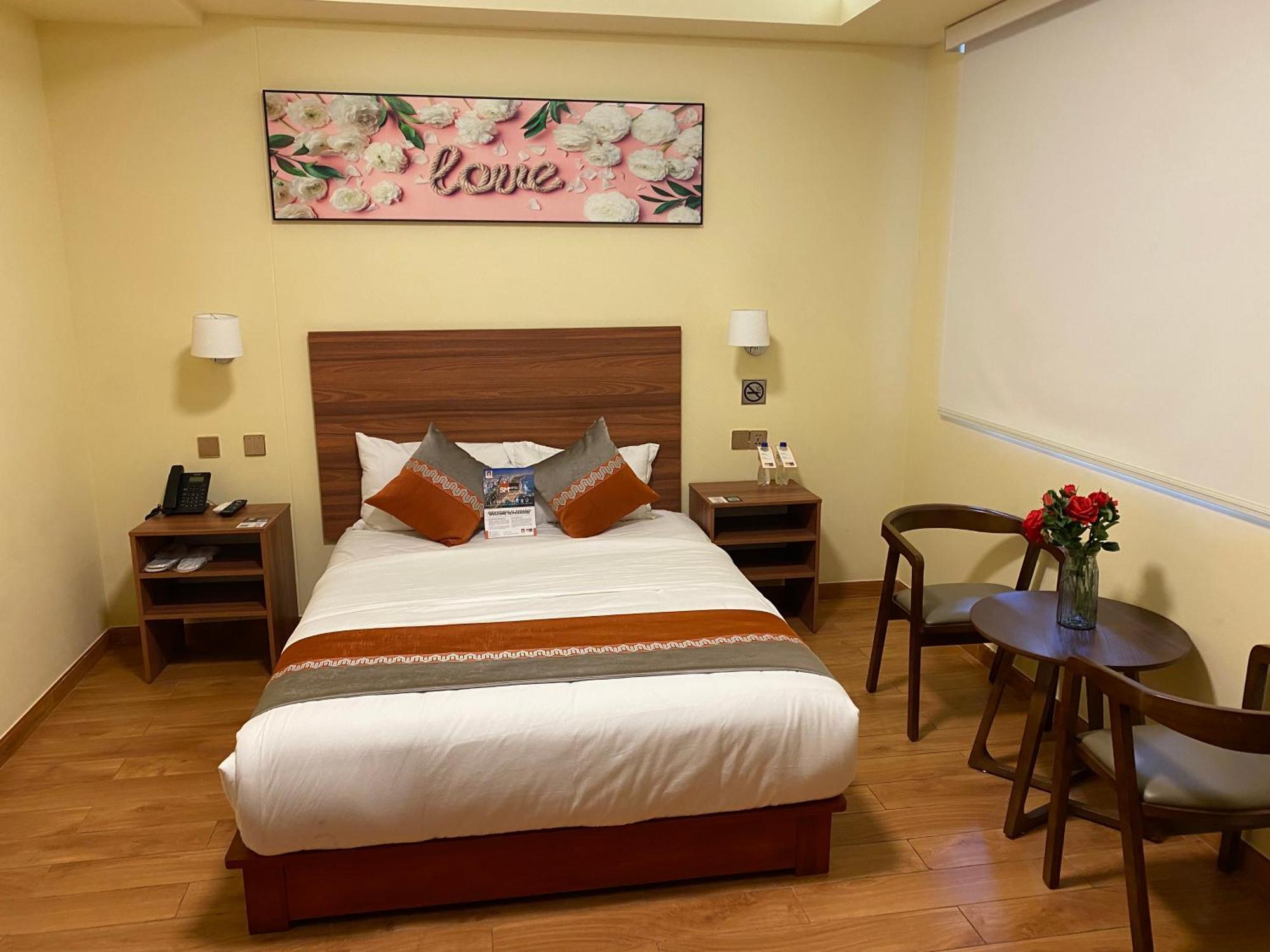 Sm Hotel Plus 利马 外观 照片