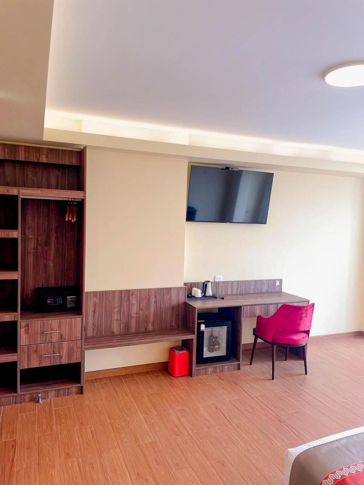 Sm Hotel Plus 利马 外观 照片
